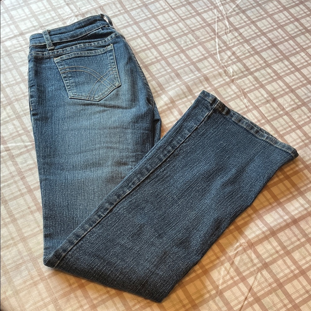 Stylish Blue Boot Cut Women's Jeans